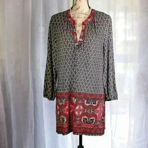 Dress Barn Size XL Long sleeve lightweight V-nec red, white blue dress geometric